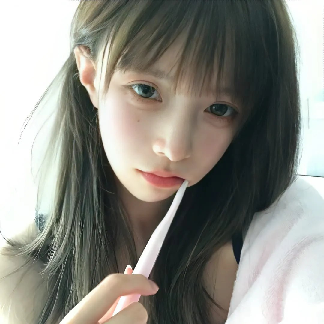 轻拍翻转小魔女